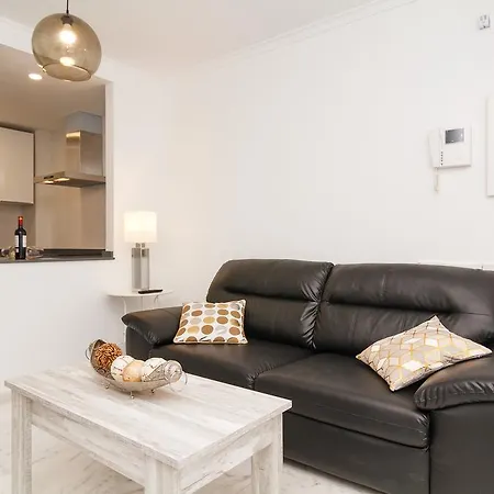 Salinas Homes Apartman *